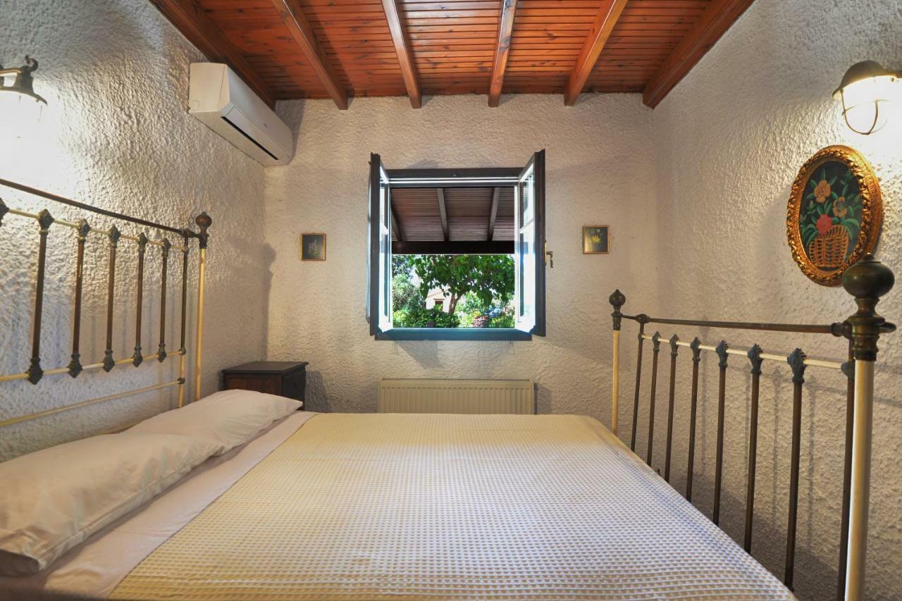 Villa Sofia Agios Georgios  Exteriör bild